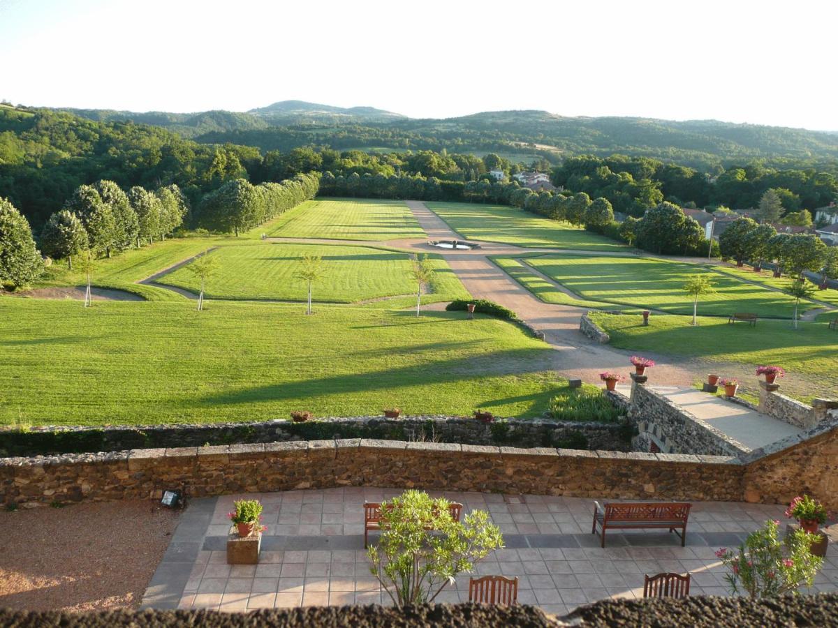 Chateau Royal De Saint-Saturnin 외부 사진